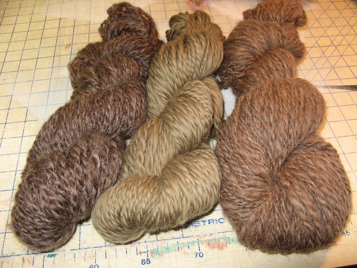 spinning-brown-merino-with-color-comparison.jpg